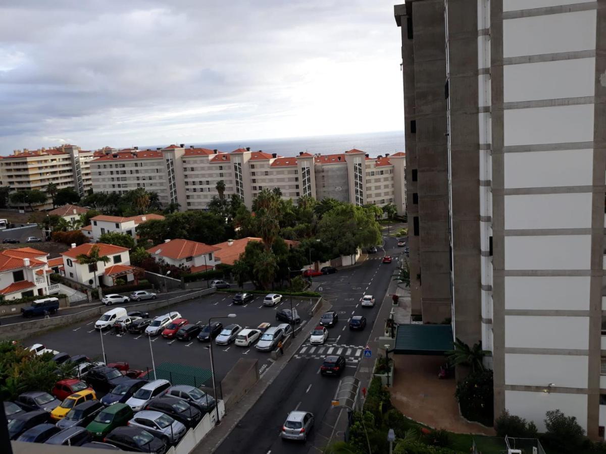 פונשל Elegant Apartment With Sea Views By Trip2Portugal מראה חיצוני תמונה
