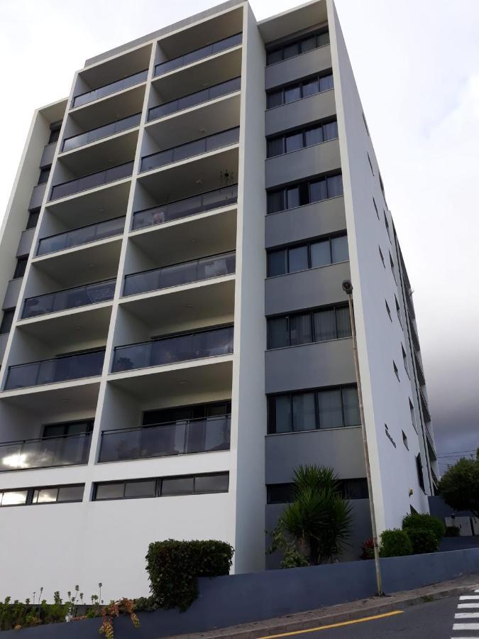 פונשל Elegant Apartment With Sea Views By Trip2Portugal מראה חיצוני תמונה