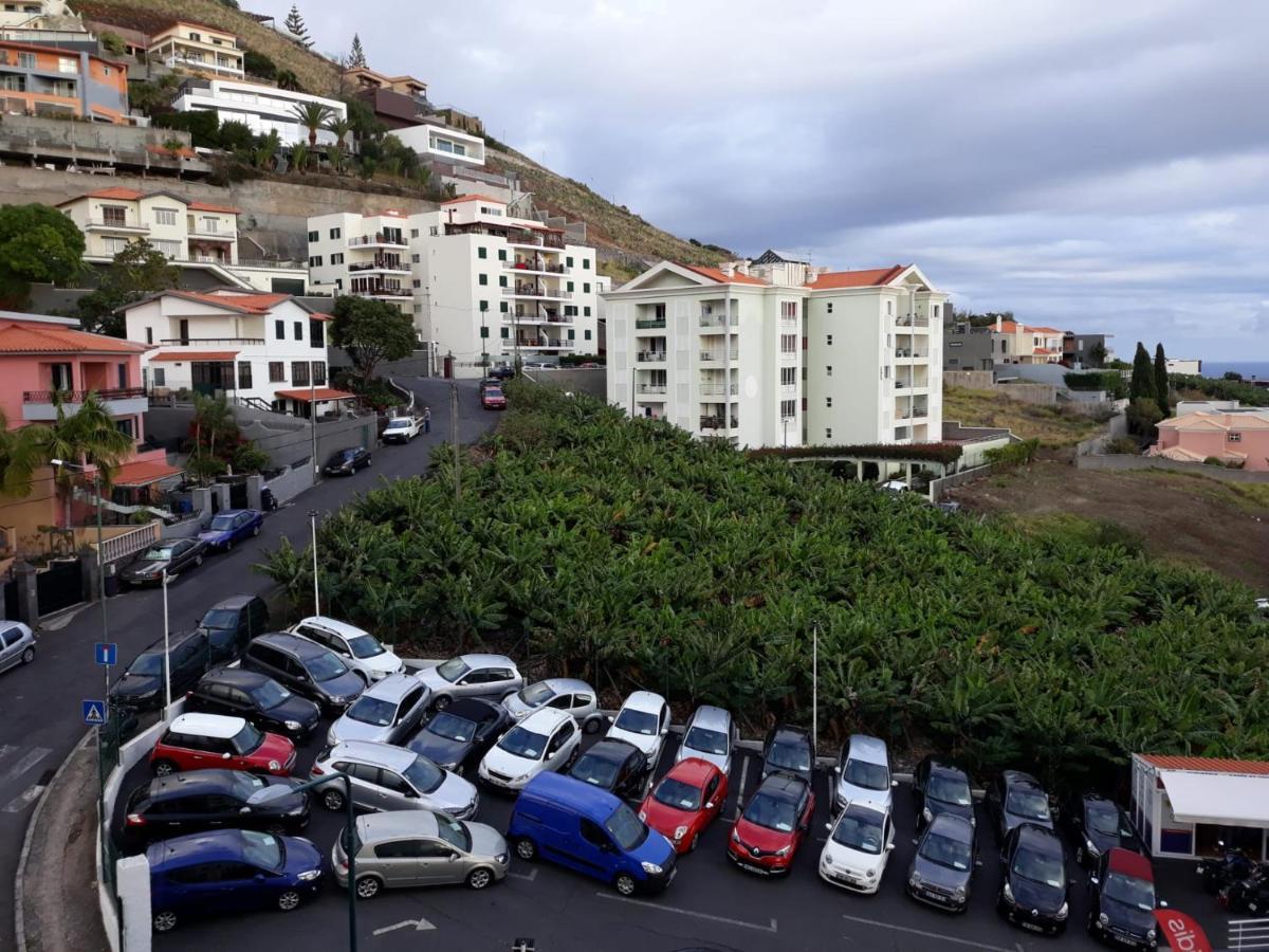 פונשל Elegant Apartment With Sea Views By Trip2Portugal מראה חיצוני תמונה